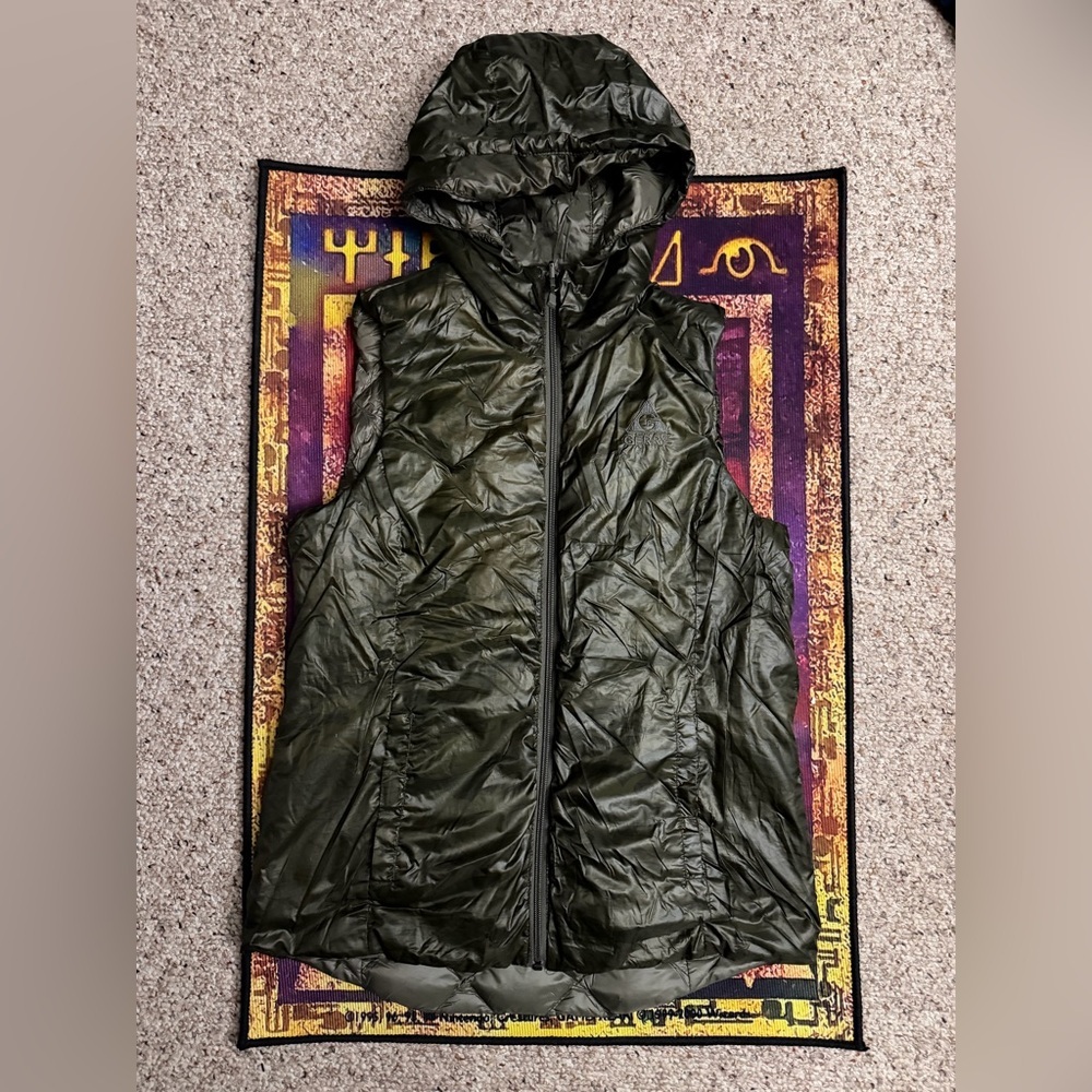 Gerry Camo Green Hooded Vest for Camping, Hunting,‎ and Cottage Core Fashion